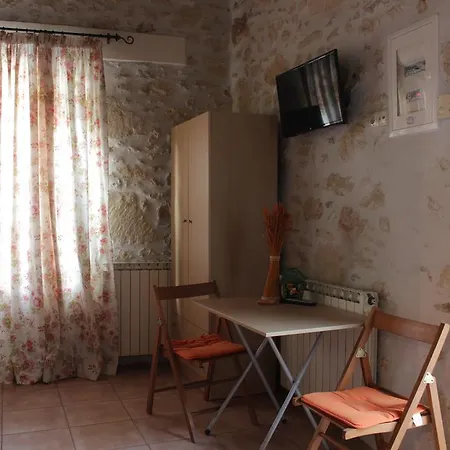 Artemisia Traditional Apartment *