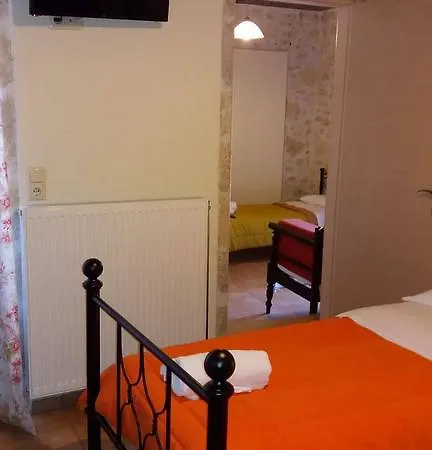 Artemisia Traditional Apartment